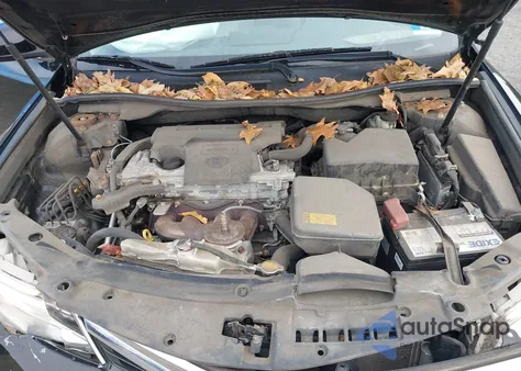 2014 Toyota Camry Le z USA, uszkodzony, nr VIN 4T1BF1FK0EU847781